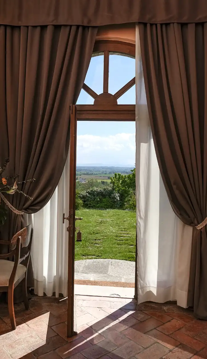 Ingresso executive suite con vista campagna toscana